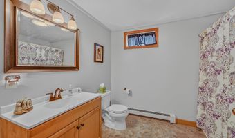 11 Loft Cir, Campton, NH 03223
