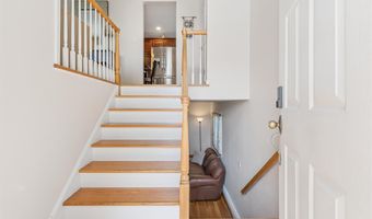 62 Crosby Ave, Albertson, NY 11507