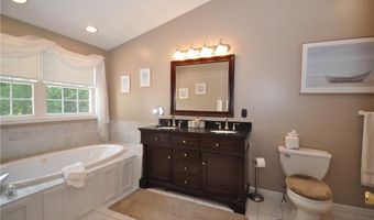 83 Rolling Hill Dr, Exeter, RI 02822