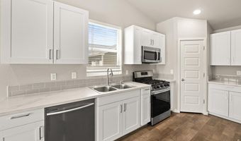 370 Cherokee Trl, Ault, CO 80610