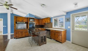 1152 Clearvue Dr, Alden, NY 14004