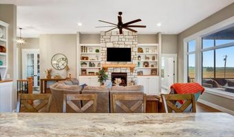 415 S Piper Ave, Ash Grove, MO 65604