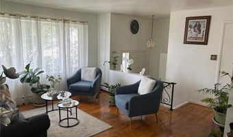 226 E WALNUT St, Allentown, PA 18109