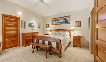 611 Forest St, Ashland, OR 97520