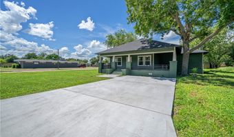 303 E 4th St, Alice, TX 78332