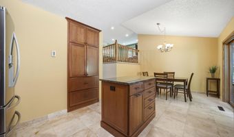 12568 Everest Ct E, Apple Valley, MN 55124