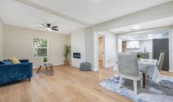 412 OAK St, Auburndale, FL 33823