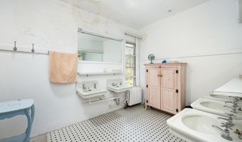 1923 Geddes Ave, Ann Arbor, MI 48104