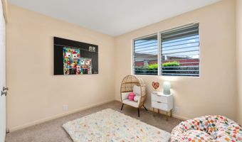1494 Kina St, Kailua, HI 96734