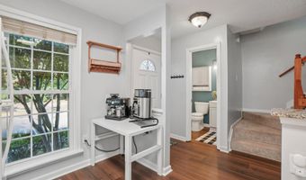 6575 OLD CARRIAGE Dr, Alexandria, VA 22315