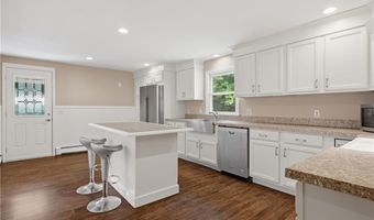 567 Providence Pike, North Smithfield, RI 02896