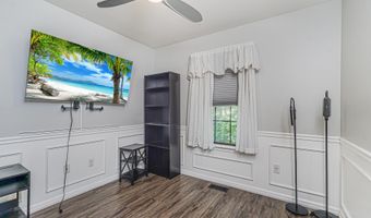 195 Kinnoll Hill Ct, Aberdeen, NJ 07747