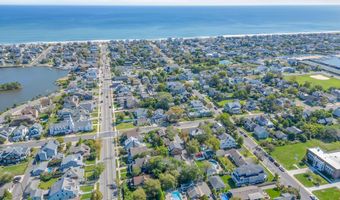 141 Maple Dr, Bay Head, NJ 08742