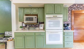 201 Hall St, Alton, MO 65606