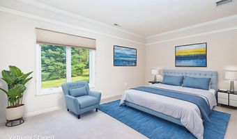 16 Thistle Holw 16, Avon, CT 06001