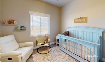 1015 E Canyon Dr, Big Water, UT 84741