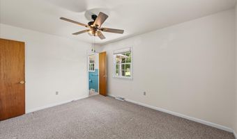 25 MEADOW GLEN Dr, Dover, DE 19901