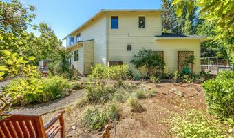 1011 Canyon Park Dr, Ashland, OR 97520