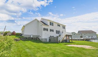 40 Hillview Dr, Bangor, ME 04401