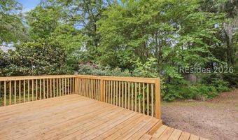 16 Sherwood Ln, Beaufort, SC 29907