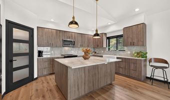 10220 Skunk Creek Rd, Cascade, ID 83611