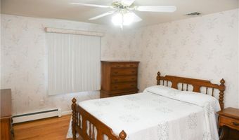 20 Bicentennial Way, North Providence, RI 02911