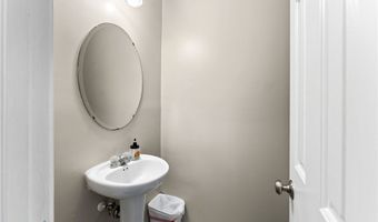 112 Central Pkwy, Aylett, VA 23009
