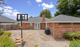 813 E 2nd St, Weatherford, TX 76086