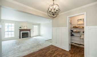 1445 Whispering Creek Dr E, Ballwin, MO 63021