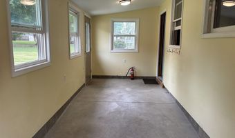 2894 Park, Adrian, MI 49221