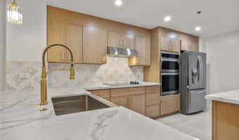 1 Keahole Place 3304, Honolulu, HI 96825