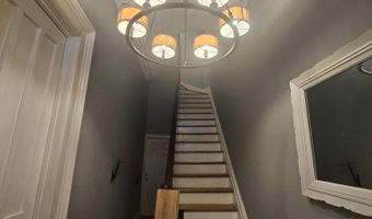 32 1st St 2, Albany, NY 12210