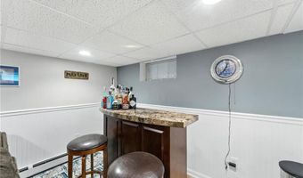 54 Novelty Rd, Warwick, RI 02889