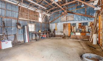 323 Water St, Apalachicola, FL 32320