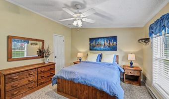 160 Ginsburg Cir, Albrightsville, PA 18210