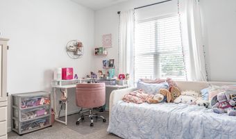 59 Walkabout Dr, Aberdeen, NC 28315