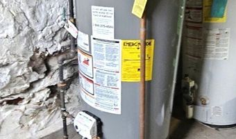 28 Tulip St, Bristol, CT 06010