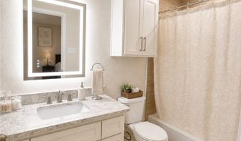 1208 Ebony Cir, Alice, TX 78332