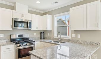 1110 Lynwood Forest Rd, Arden, NC 28704