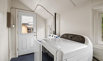 617 W 24TH St, Cheyenne, WY 82001