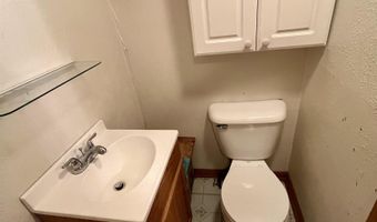 823 Pine Ave, Alma, MI 48801