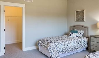 3753 KINSLEY Blvd, Ann Arbor, MI 48105