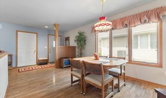 827 SW 46th St, Ankeny, IA 50023