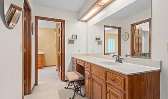 214 Edna Mae Ln, Bartlesville, OK 74003