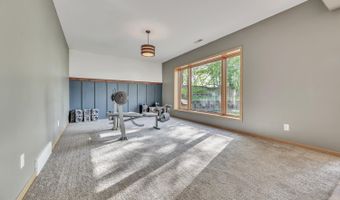 1011 Hwy 15, Armstrong, IA 50514