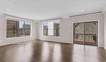 22515 NAUGATUCK Sq, Ashburn, VA 20148