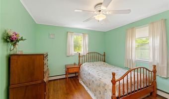329 Hog House Hill Rd, Exeter, RI 02822
