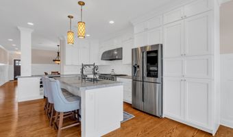 3 Sunset Dr, Asbury Park, NJ 07712