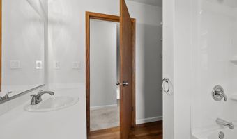 N308 EASTOWNE Court, Appleton, WI 54915