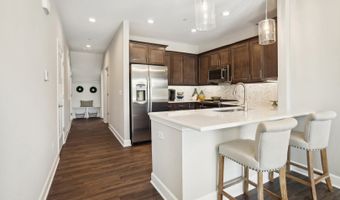 329 Masters Dr, Addison, IL 60101